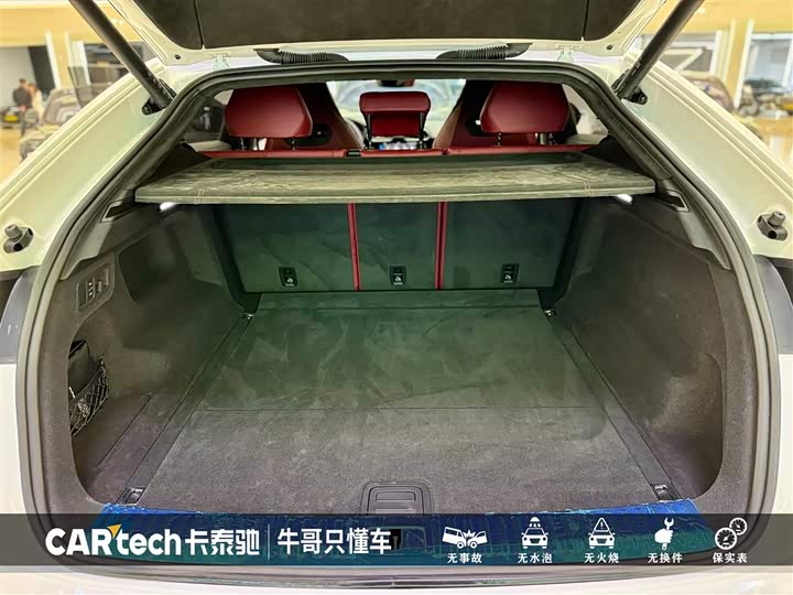 Фото 28 - Lamborghini Urus