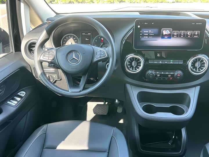 Фото 10 - Mercedes-Benz Vito