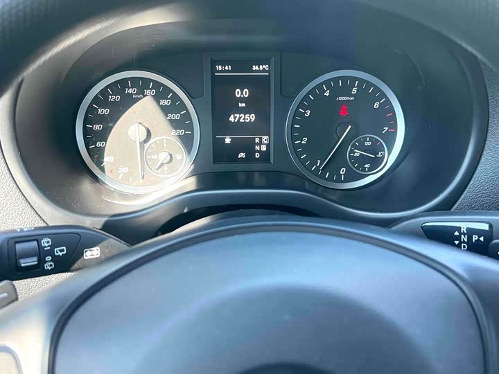 Фото 13 - Mercedes-Benz Vito