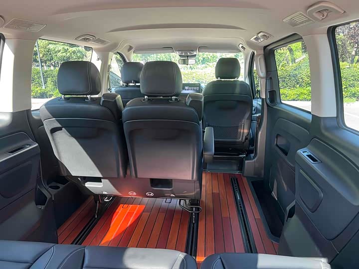Фото 21 - Mercedes-Benz Vito