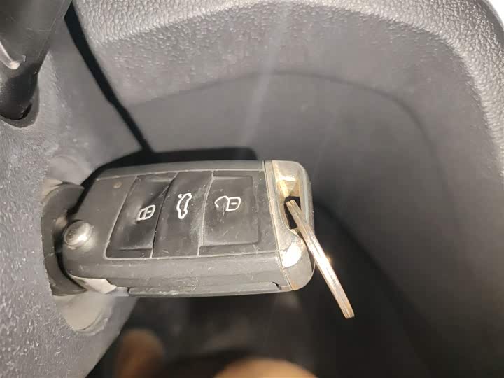 Фото 9 - Volkswagen Lamando L