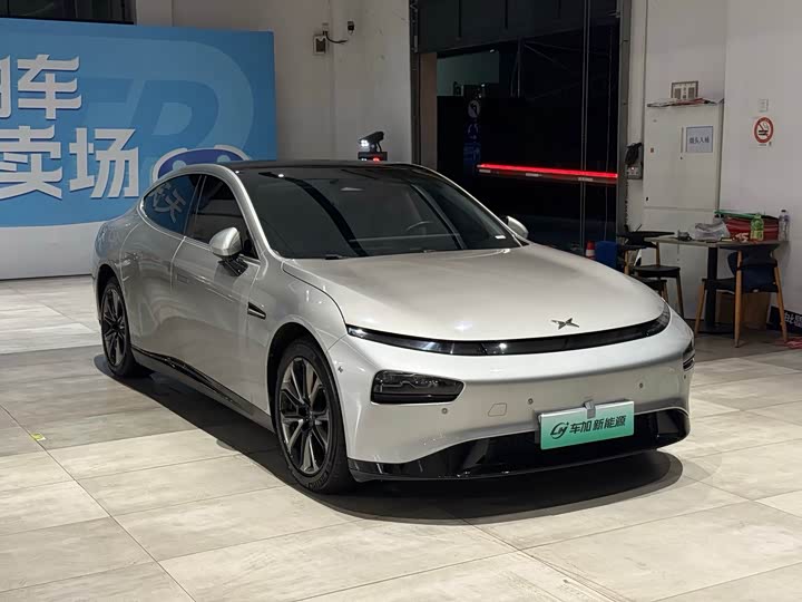 Фото 3 - XPeng P7