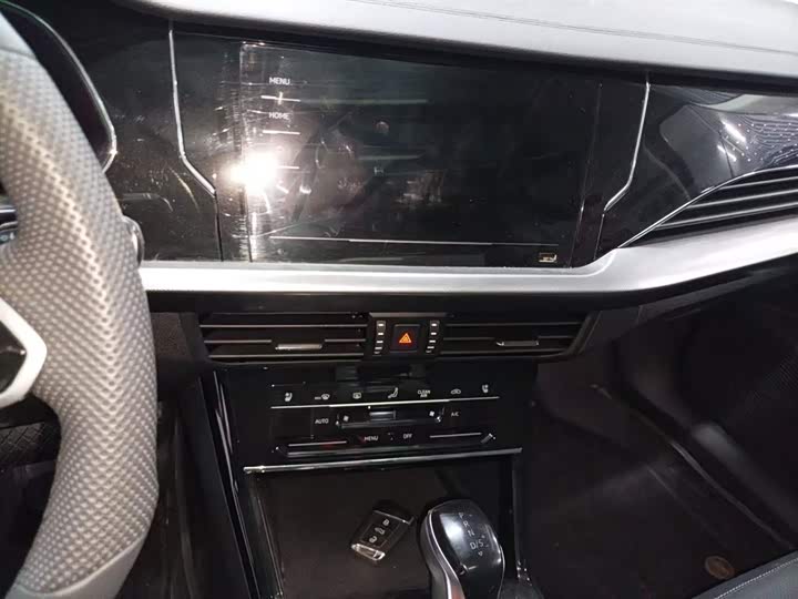 Фото 10 - Volkswagen Passat