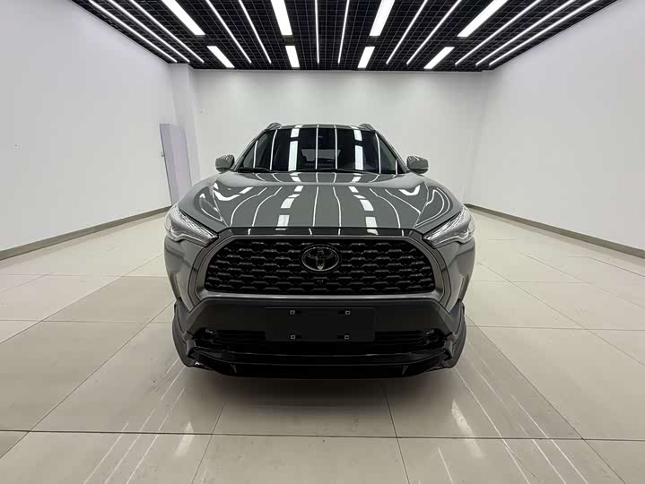 Фото 2 - Toyota Corolla Cross