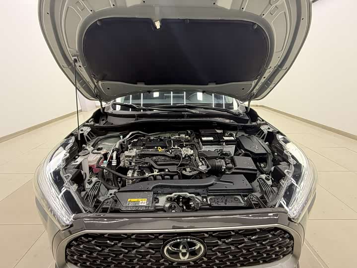 Фото 8 - Toyota Corolla Cross