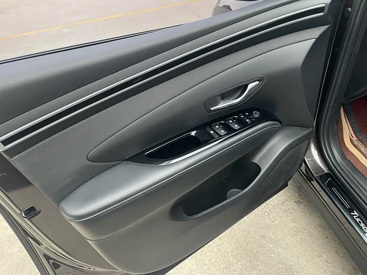 Фото 12 - Hyundai Tucson L