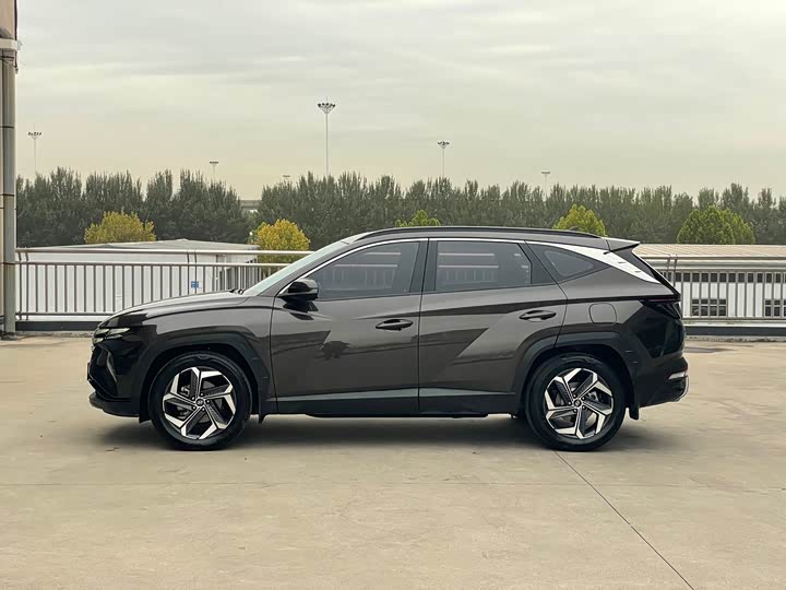 Фото 7 - Hyundai Tucson L