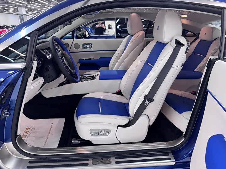 Фото 4 - Rolls-Royce Wraith