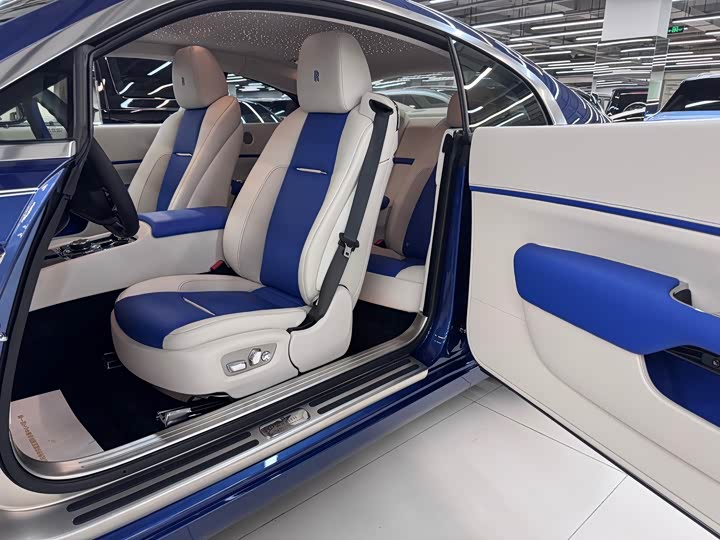 Фото 5 - Rolls-Royce Wraith