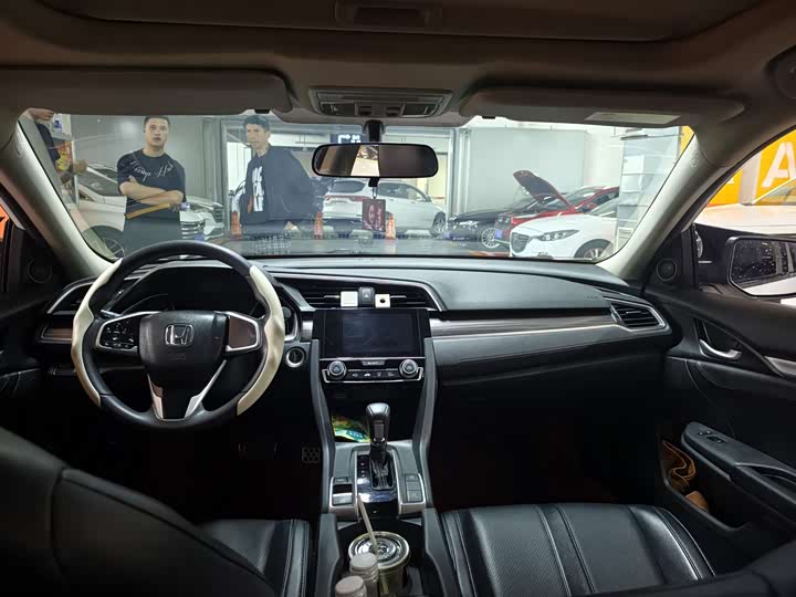 Фото 6 - Honda Civic