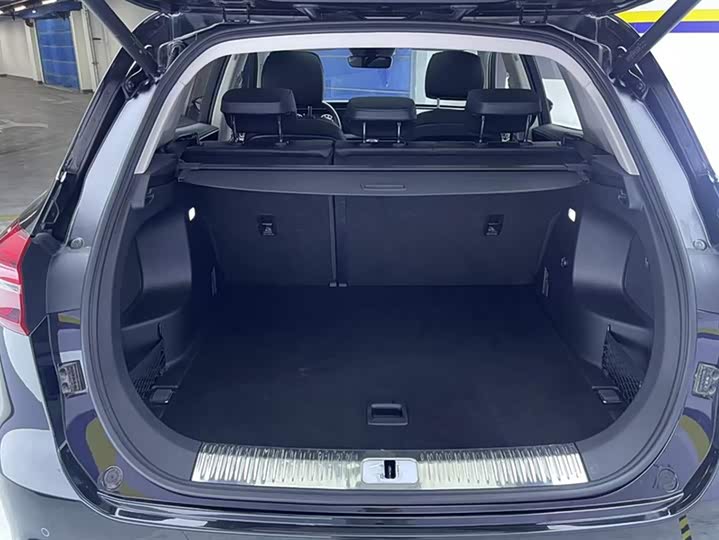 Фото 4 - Hongqi HS5