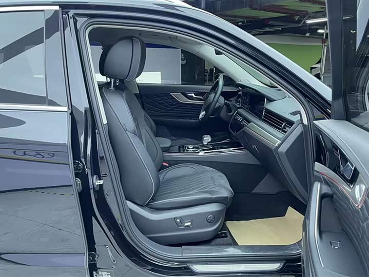 Фото 8 - Hongqi HS5