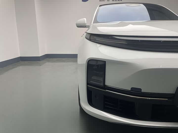 Фото 11 - LiXiang L7