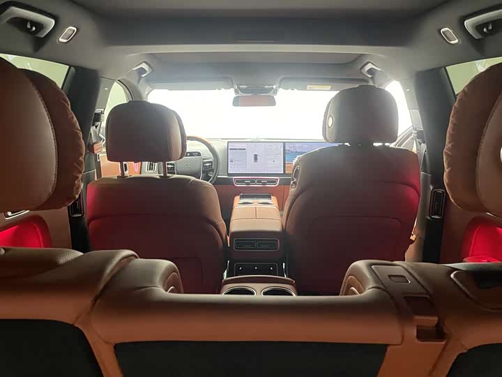 Фото 17 - LiXiang L7