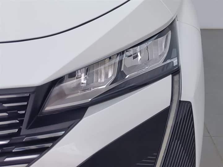 Фото 7 - Peugeot 408X