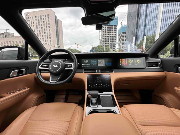 Фото 10 - LiXiang One