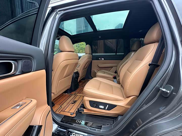 Фото 5 - LiXiang One