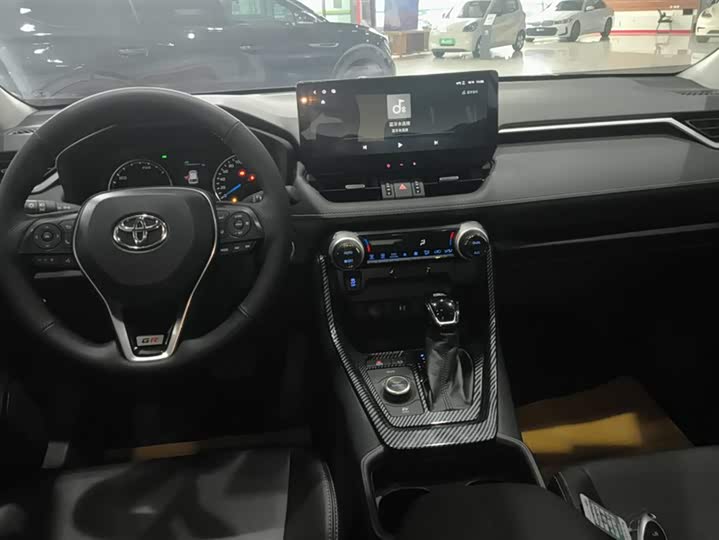 Фото 12 - Toyota Wildlander