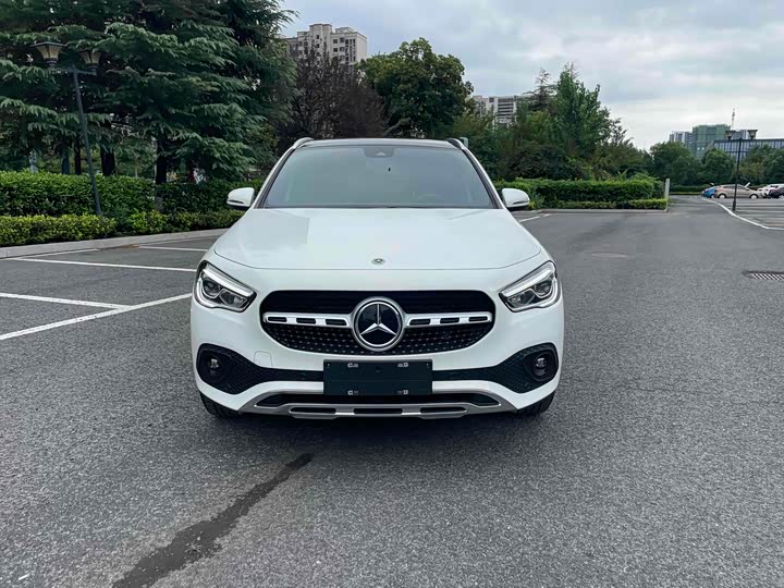 Фото 3 - Mercedes-Benz GLA-Class