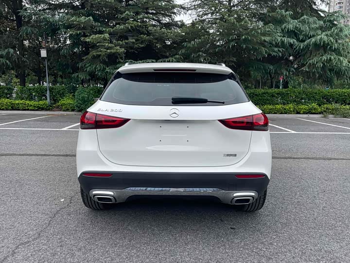 Фото 5 - Mercedes-Benz GLA-Class