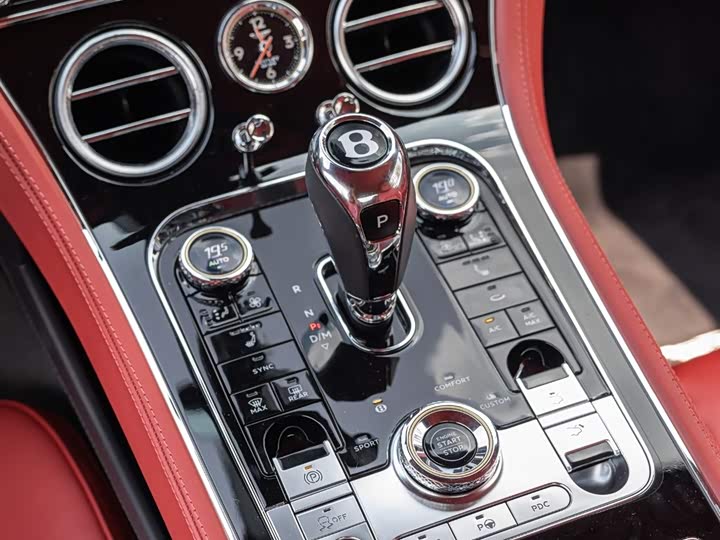 Фото 14 - Bentley Continental GT