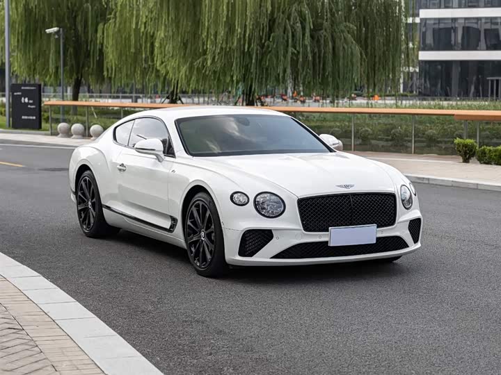 Фото 3 - Bentley Continental GT