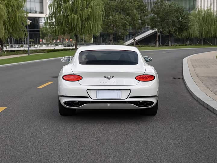 Фото 5 - Bentley Continental GT