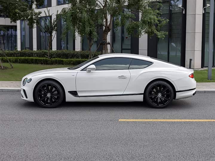 Фото 7 - Bentley Continental GT