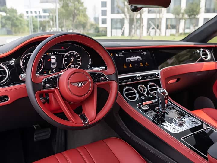 Фото 9 - Bentley Continental GT