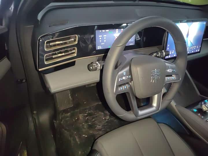 Фото 11 - BYD Qin L