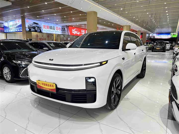 Фото 1 - LiXiang L7