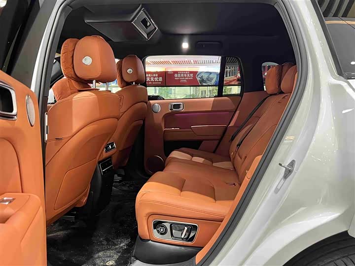 Фото 11 - LiXiang L7