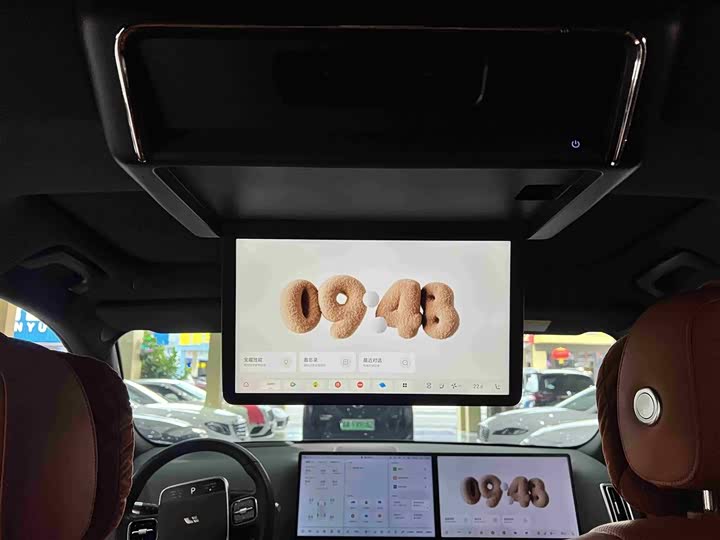 Фото 13 - LiXiang L7