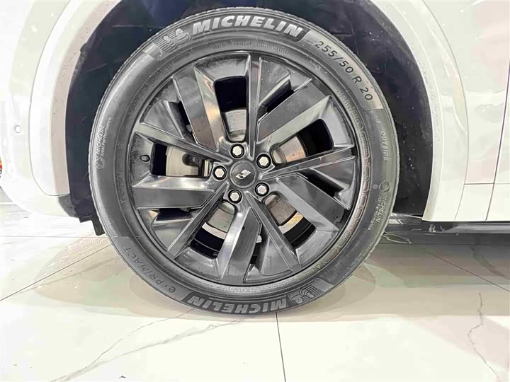 Фото 7 - LiXiang L7