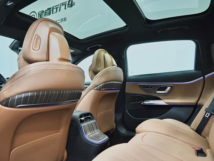 Фото 18 - Mercedes-Benz E-Class Hybrid