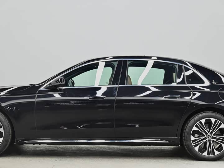 Фото 30 - Mercedes-Benz E-Class Hybrid