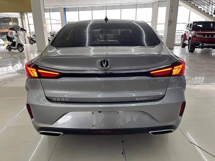 Фото 8 - Changan Eado Plus