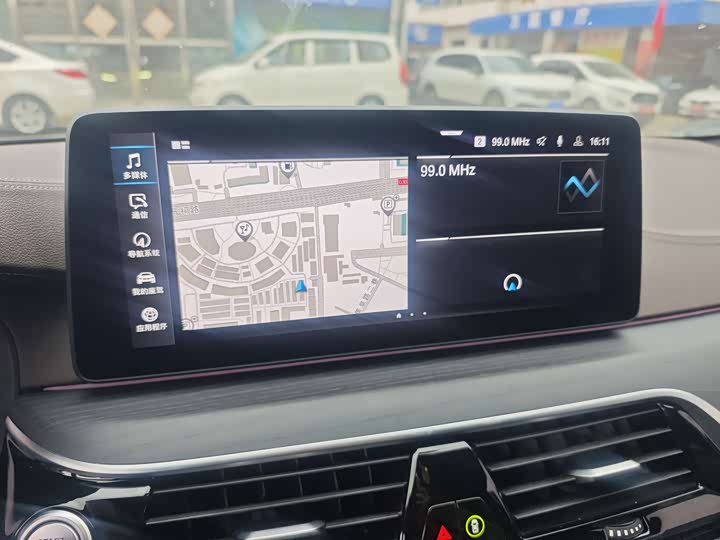 Фото 13 - BMW 5 Series Hybrid