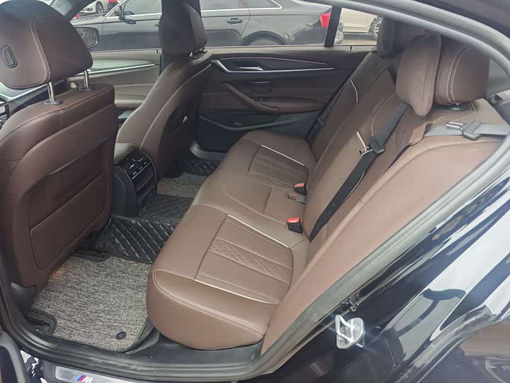 Фото 4 - BMW 5 Series Hybrid