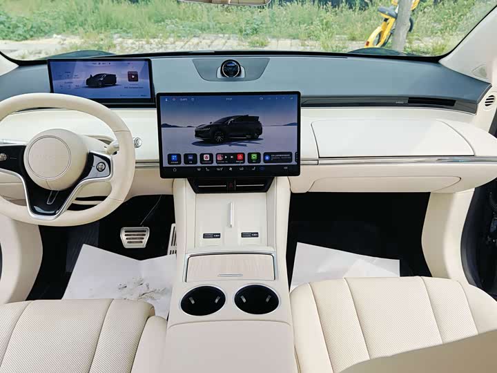 Фото 10 - Luxeed R7