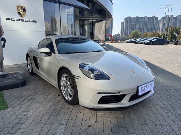 Фото 3 - Porsche 718