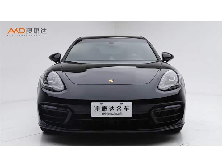 Фото 2 - Porsche Panamera