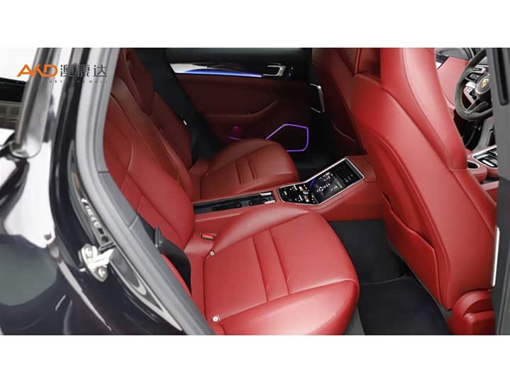 Фото 8 - Porsche Panamera