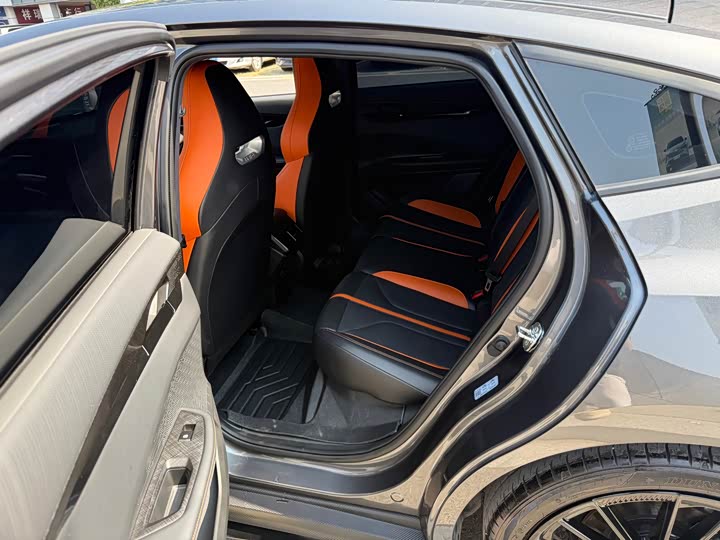 Фото 5 - Changan UNI-V