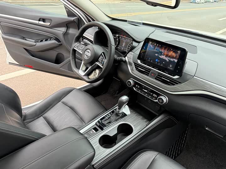 Фото 13 - Nissan Teana