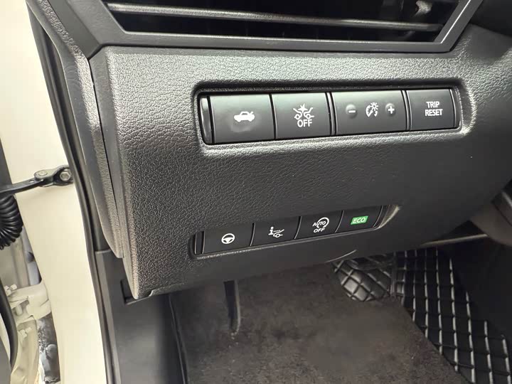 Фото 16 - Nissan Teana