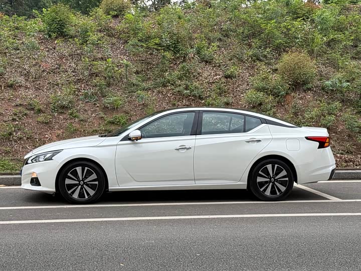 Фото 4 - Nissan Teana