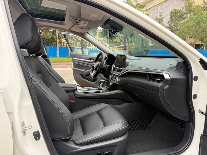 Фото 9 - Nissan Teana