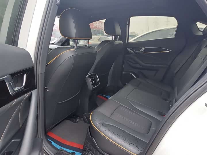 Фото 6 - Bestune B70S