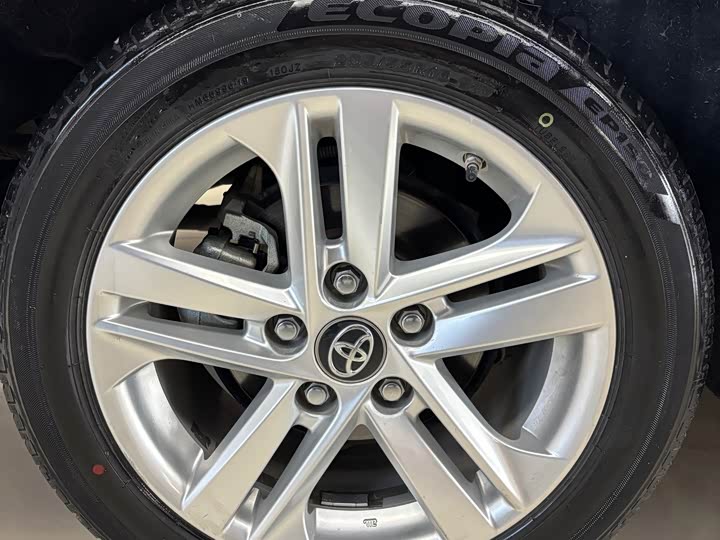 Фото 23 - Toyota Levin